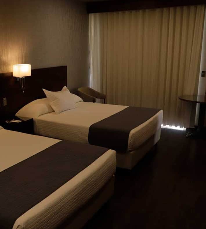 Departamentos Room, Hotel Los Parrales, Tarija, Bolivia