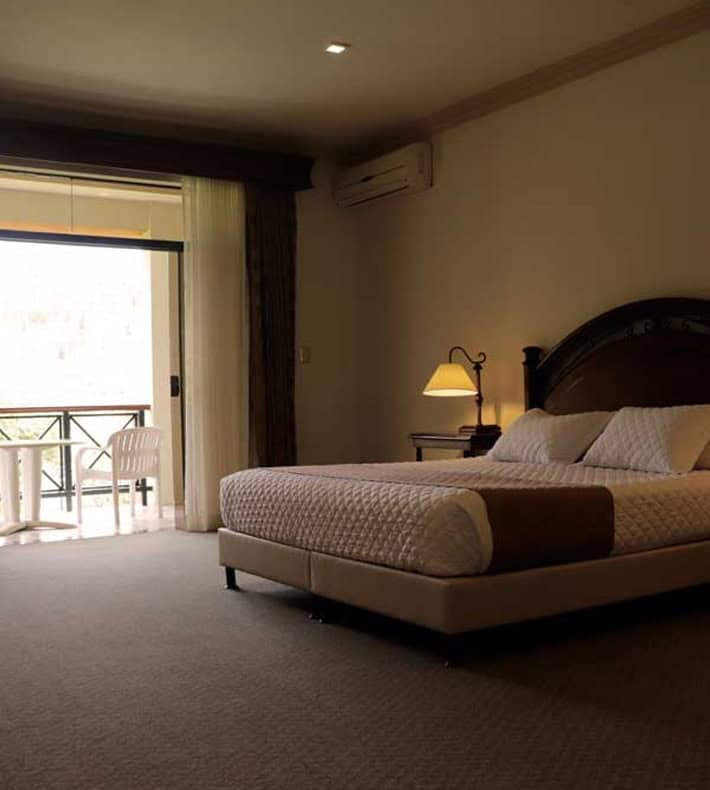 Superior Matrimonial Room, Hotel Los Parrales, Tarija, Bolivia