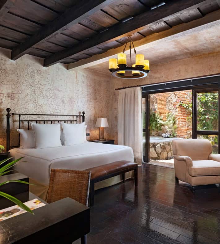Premium King Jacuzzi, El Convento Boutique Hotel, Antigua, Guatemala