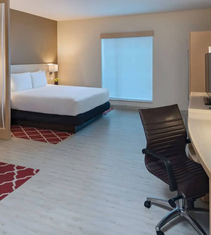 Standard Room - King Bed with sofa, Hyatt Place Tegucigalpa, Honduras