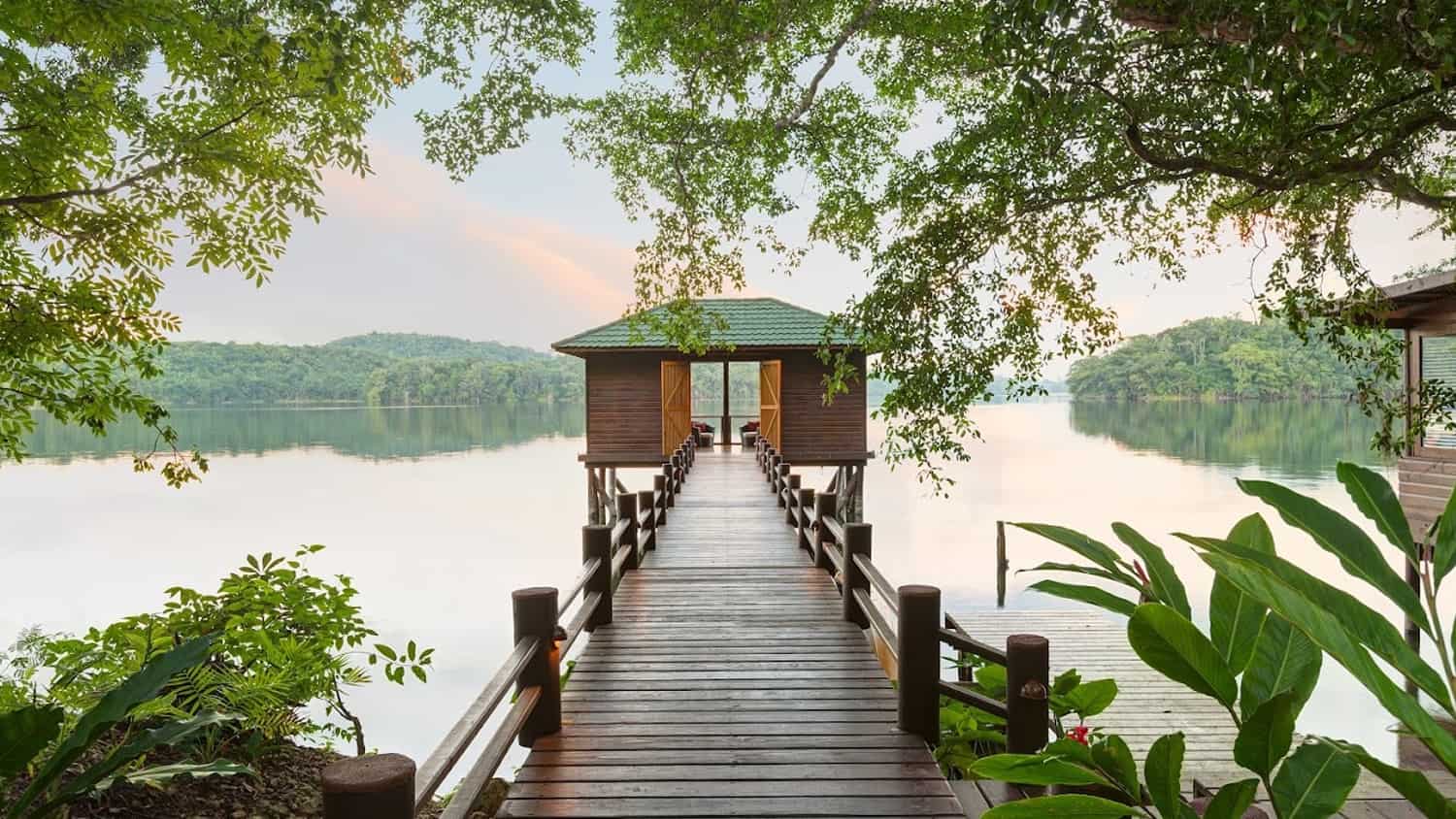 Laguna, Las Lagunas Boutique Hotel, Flores, Guatemala
