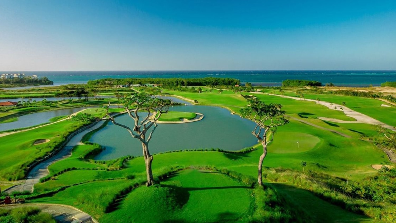 Golf, Las Verandas Hotel & Villas, First Bight, Roatan, Honduras