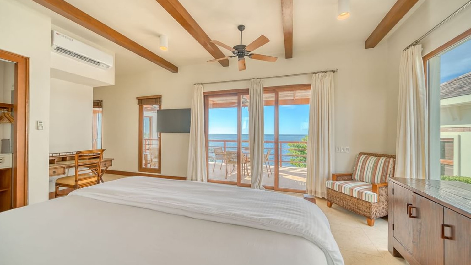 Las Verandas Hotel & Villas, First Bight, Roatan, Honduras