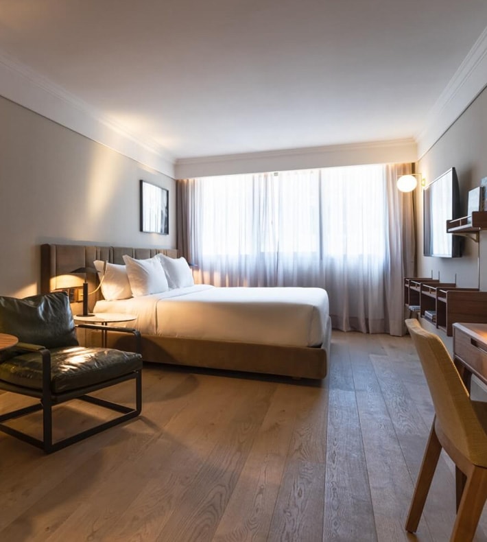 Superior King Room, Costanero Hotel, Montevideo, Uruguay