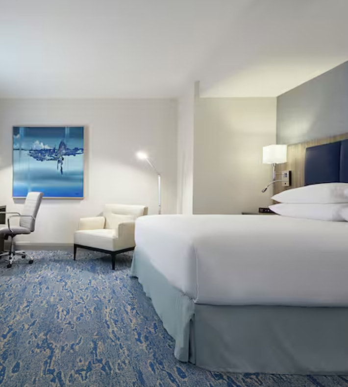Standard Room - King - Mobility, DoubleTree by Hilton, Managua, Nicaragua