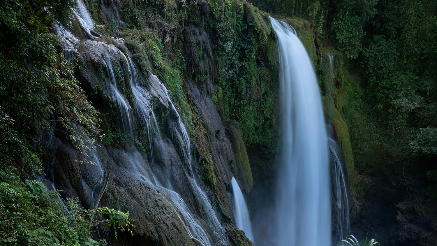 Pulhapanzak Waterfalls, San Buenaventura, Honduras