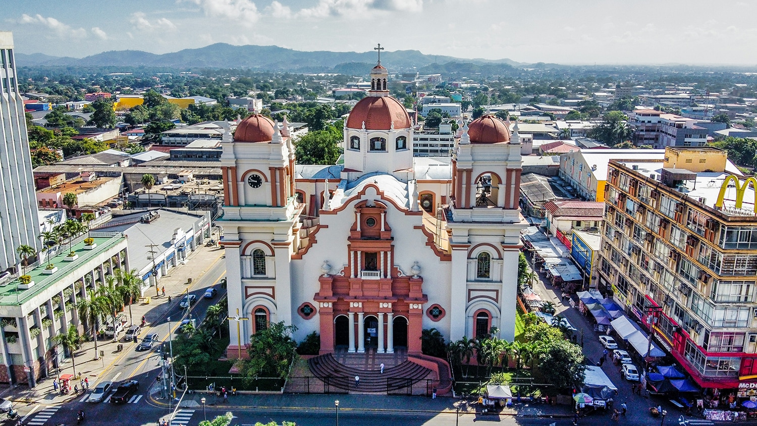 Catedral Metropolitana San Pedro Apóstol, 3 Avenida SO, San Pedro Sula, Honduras